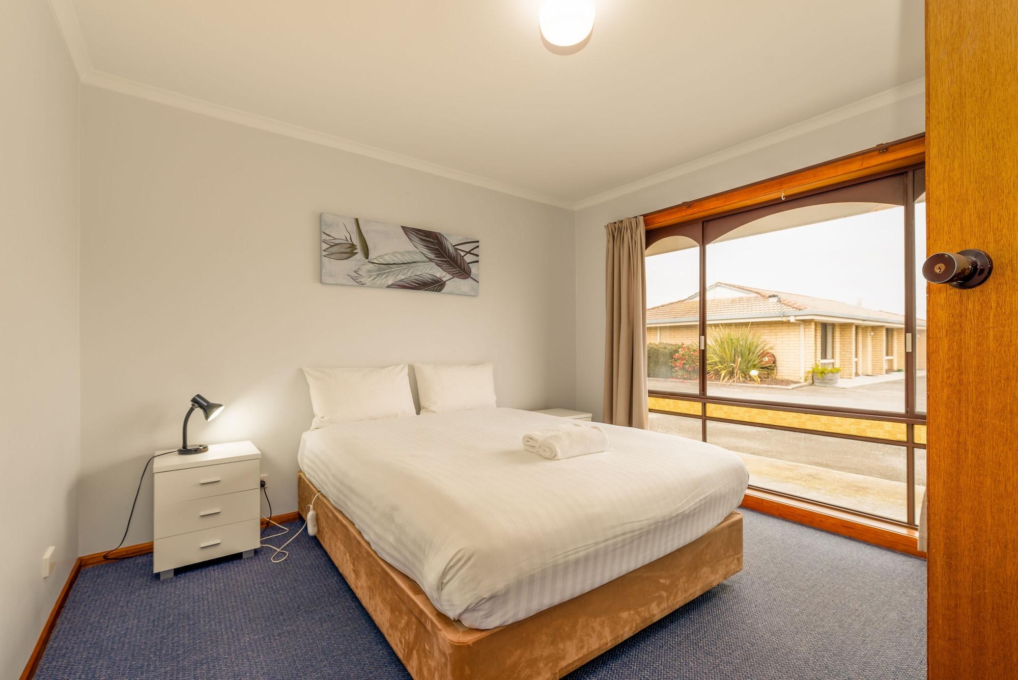 Seasonal South Motel & Function Centre Ълвърстон Екстериор снимка