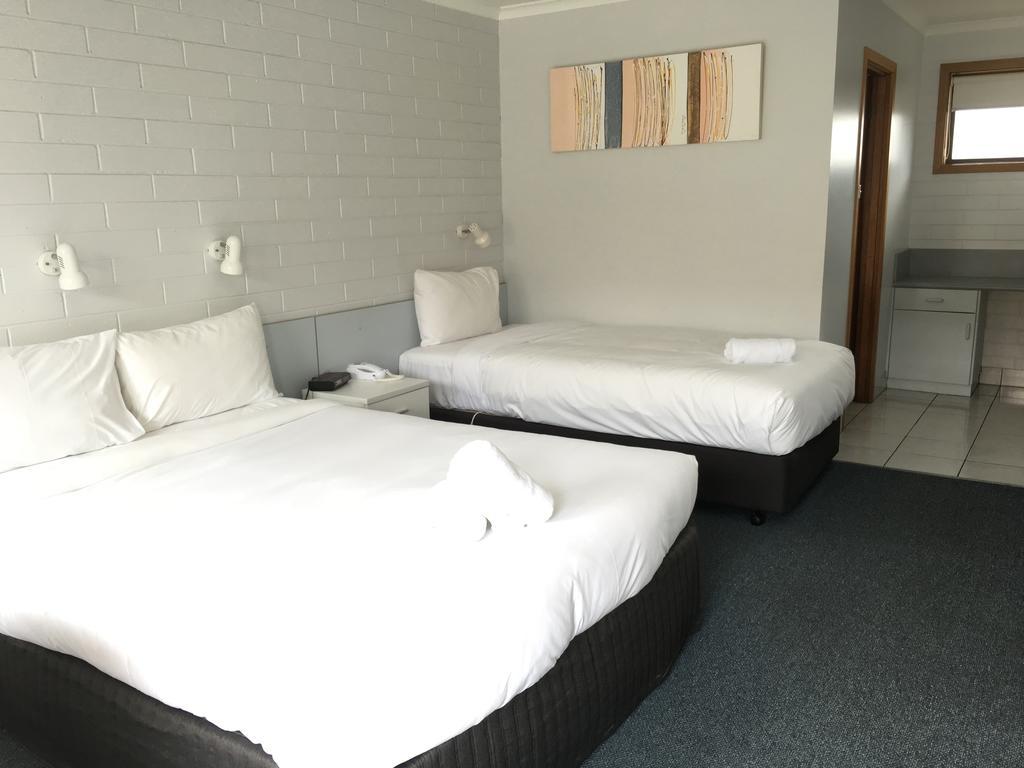 Seasonal South Motel & Function Centre Ълвърстон Стая снимка