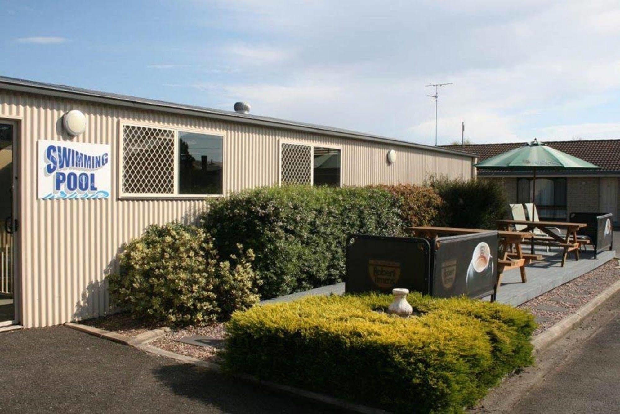 Seasonal South Motel & Function Centre Ълвърстон Екстериор снимка