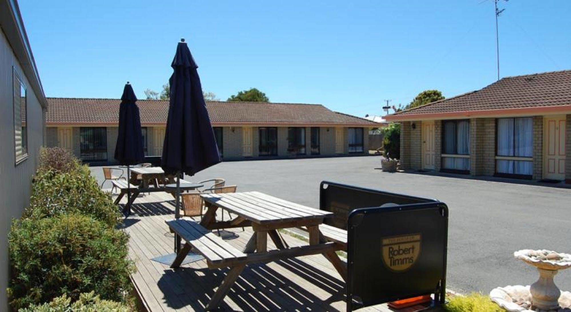 Seasonal South Motel & Function Centre Ълвърстон Екстериор снимка
